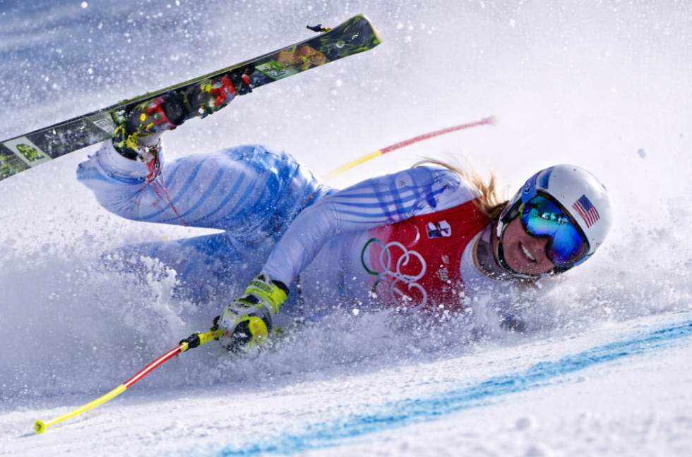 Lindsey Vonn Crash Shocks Cortina Ending Olympic Gold Dream